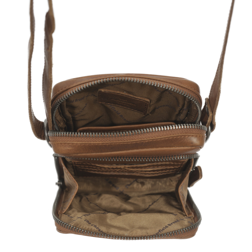 The Chesterfield Brand Waxed Pull Up Bruin