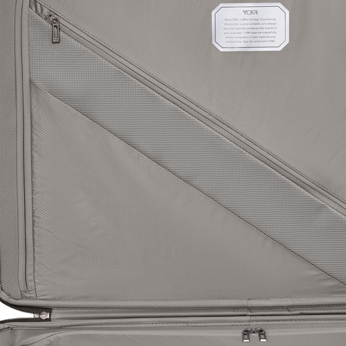 Tumi 19 Degree Lite Rood