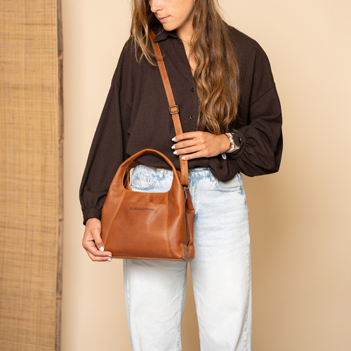 The Chesterfield Brand Waxed Pull Up Bruin